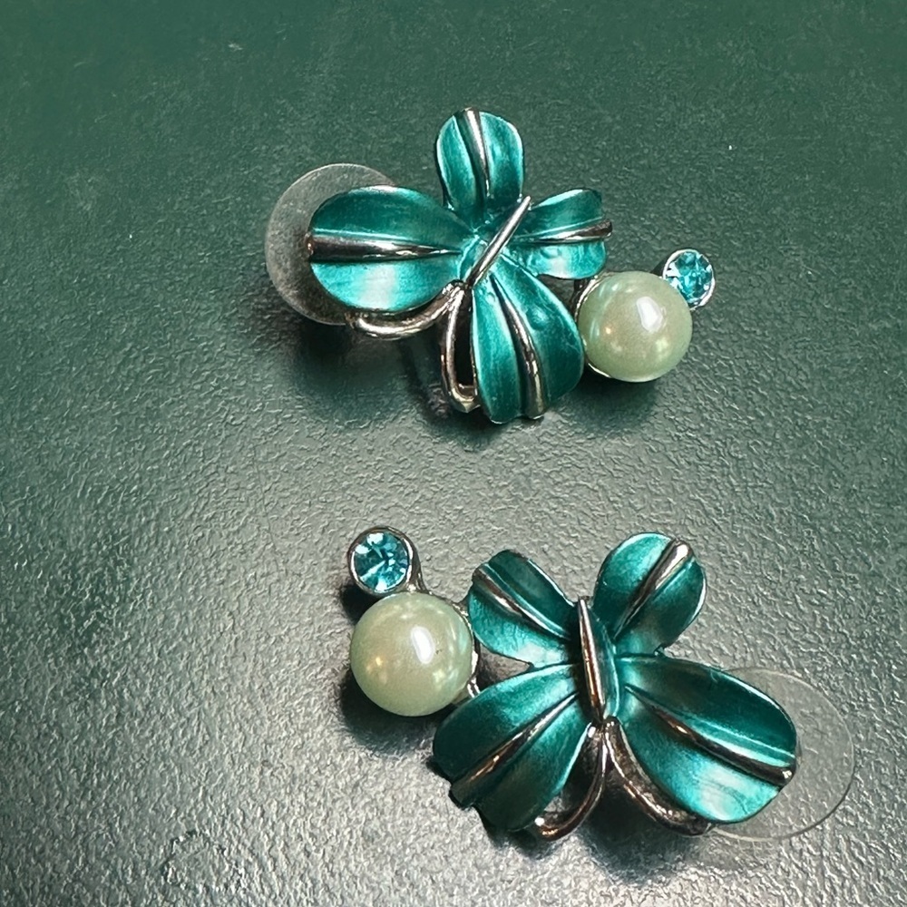 Elegant Silver and Teal Floral Earrings